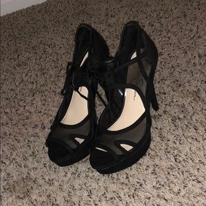 Jesica Simpson’s heels